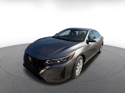 Used 2025 Nissan Sentra SV image 4