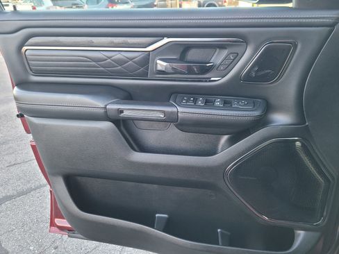 Used 2025 RAM 1500 Limited w/ Trailer Tow Group image 29