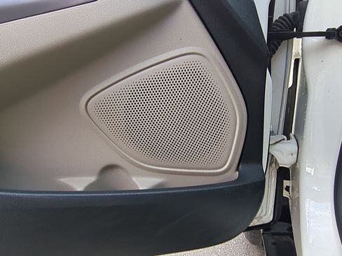 Used 2021 Ford EcoSport SE image 15