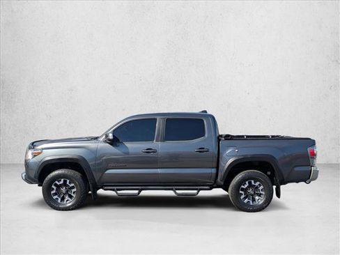 Used 2020 Toyota Tacoma TRD Off-Road AWD/4WD image 9