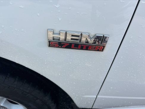 Used 2019 RAM 1500 Big Horn AWD/4WD image 18