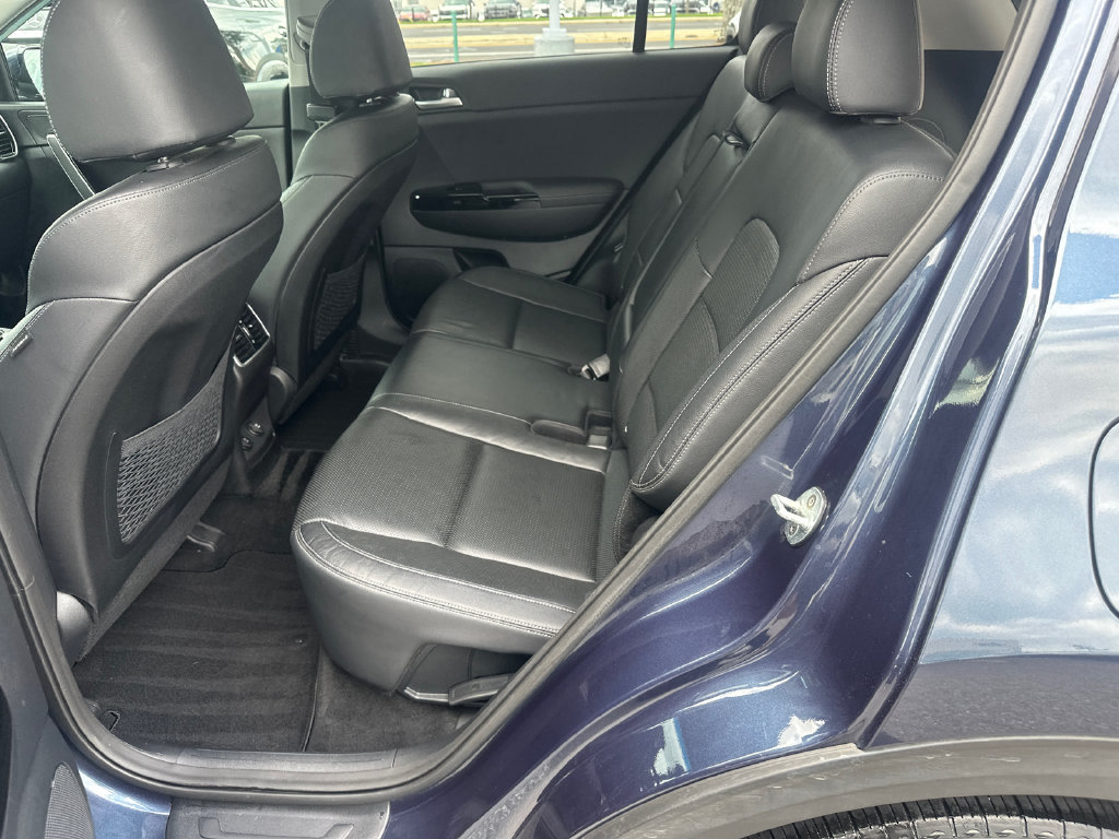 Used 2021 Kia Sportage EX w/ EX Technology Package FWD image 17