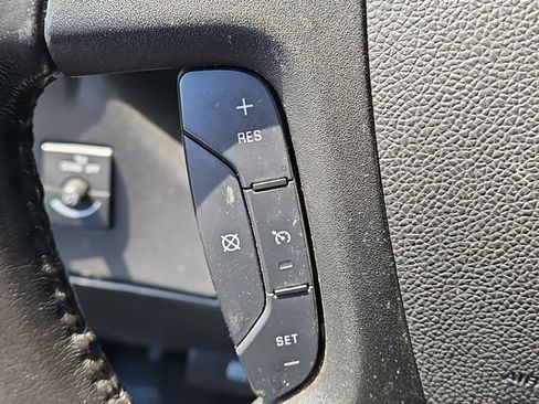 Used 2021 Chevrolet Express 2500 w/ Driver Convenience Package RWD image 18