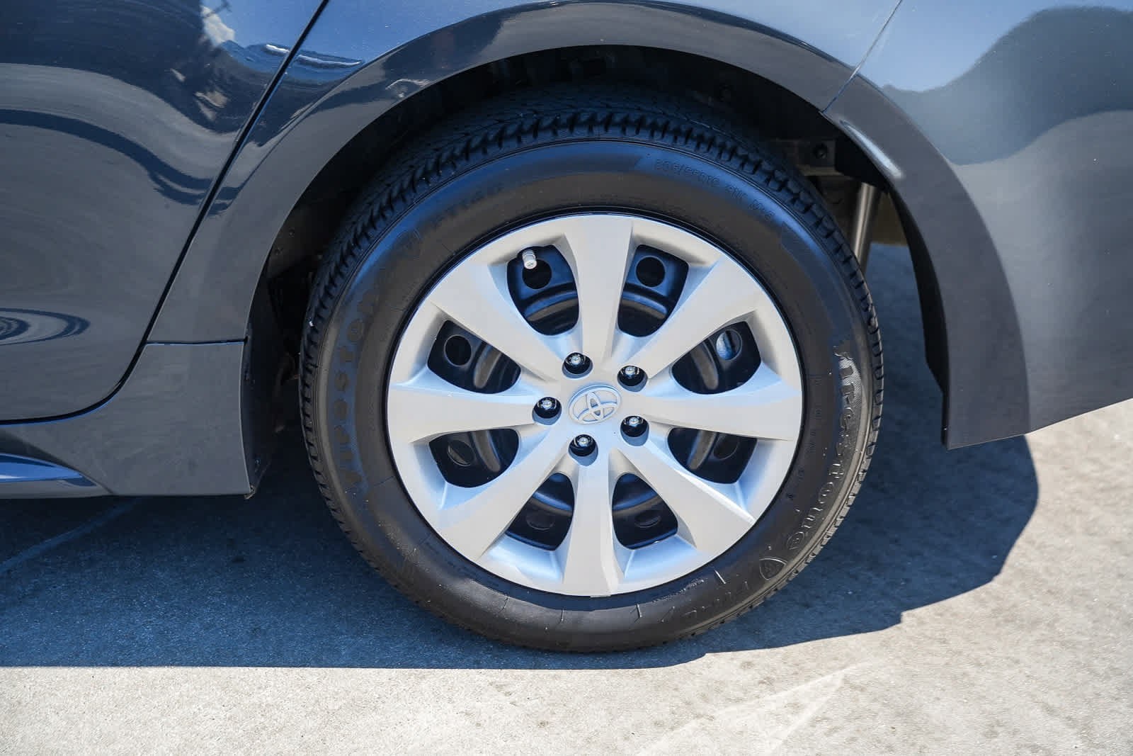 Used 2024 Toyota Corolla LE FWD image 10