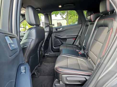 Used 2025 Ford Escape ST-Line AWD/4WD image 10
