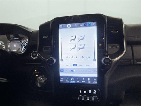 Used 2024 RAM 1500 Laramie image 10