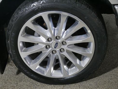 Used 2019 Ford F150 Limited w/ Trailer Tow Package image 15