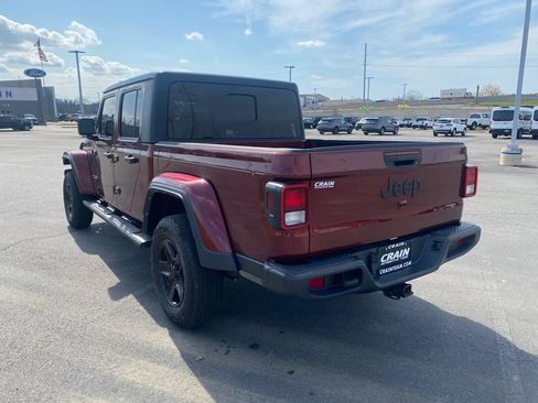 Used 2021 Jeep Gladiator Sport AWD/4WD image 5