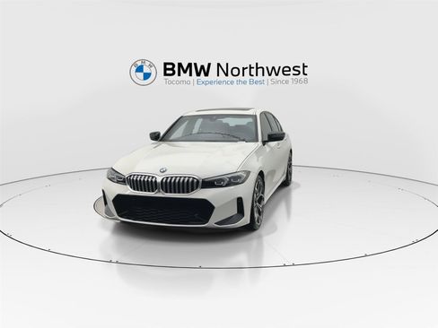 Used 2025 BMW 330i xDrive Sedan w/ M Sport Package image 8