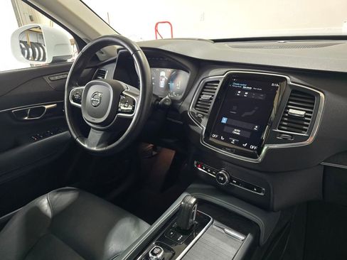 Used 2020 Volvo XC90 T8 Momentum AWD/4WD image 31
