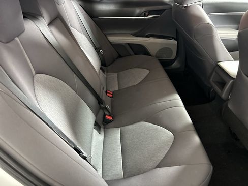 Used 2022 Toyota Camry LE w/ Carpet Mat Package (TMS) FWD image 25