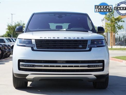 Used 2023 Land Rover Range Rover SE image 2