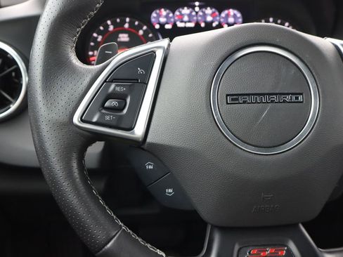Used 2020 Chevrolet Camaro SS RWD image 7