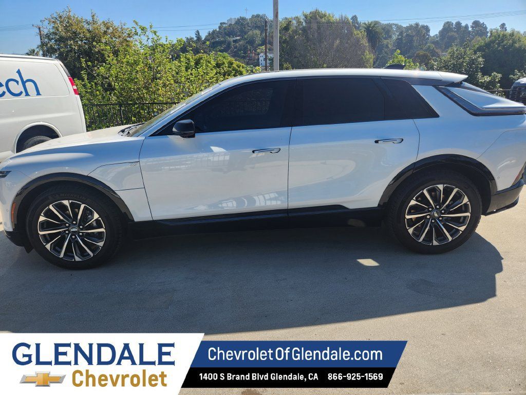 Used 2024 Cadillac Lyriq Sport w/ LPO, Floor Liner Package AWD/4WD image 3
