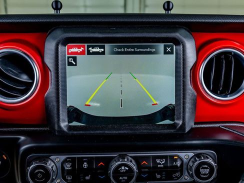 Used 2023 Jeep Gladiator Rubicon w/ LED Lighting Group image 26