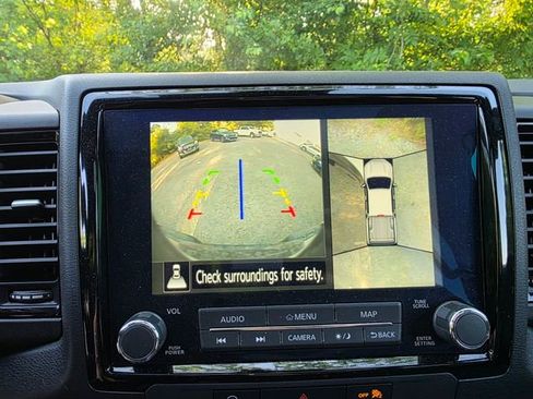 Used 2024 Nissan Frontier PRO-4X w/ Pro Premium Package image 18