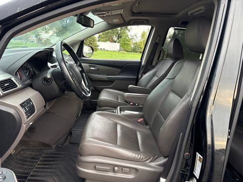 Used 2016 Honda Odyssey Touring Elite image 16