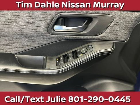 Used 2023 Nissan Rogue SV AWD/4WD image 22
