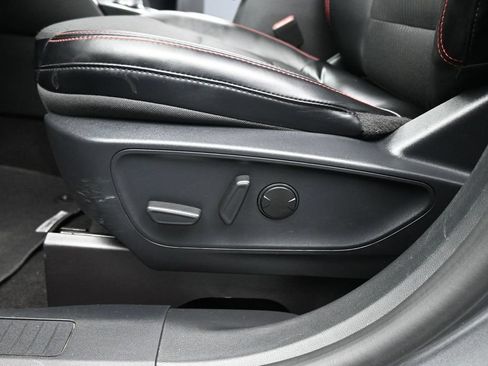 Used 2025 Ford Escape ST-Line w/ Tech Pack #1 FWD image 10