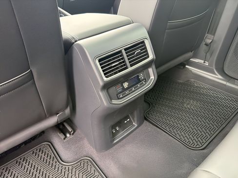 New 2026 Volkswagen Atlas SEL Premium R-Line AWD/4WD image 26