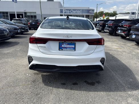 Used 2023 Kia Forte LXS w/ LXS Technology Package image 6