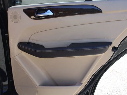 Used 2016 Mercedes-Benz GLE 350 4MATIC w/ Premium Package image 22