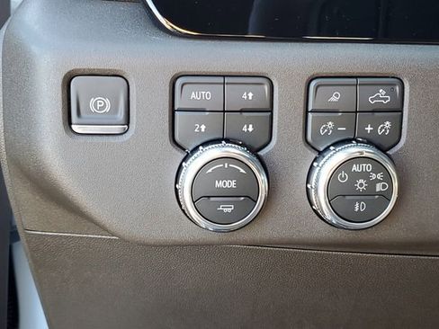 New 2026 GMC Sierra 3500 SLT w/ SLT Premium Package image 20