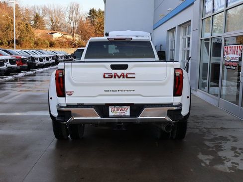 New 2026 GMC Sierra 3500 Pro image 9