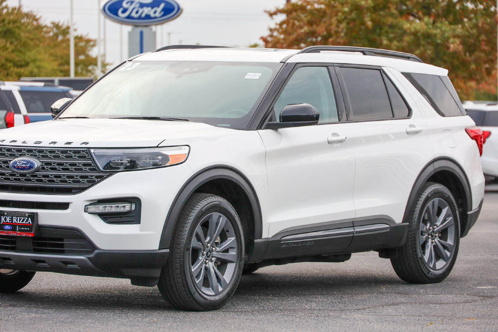 Certified 2023 Ford Explorer XLT w/ Equipment Group 202A AWD/4WD image 16