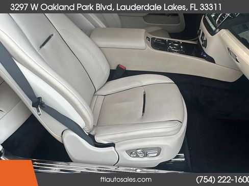 Used 2015 Rolls-Royce Wraith image 34