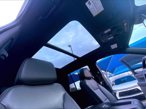 Used 2023 Chevrolet Tahoe LT w/ Luxury Package image 13