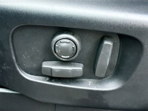 Used 2023 Land Rover Discovery S R-Dynamic image 19