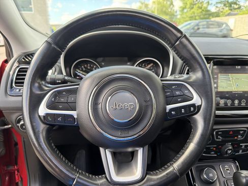 Used 2020 Jeep Compass Latitude AWD/4WD image 26