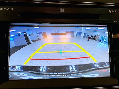 Used 2017 Toyota Avalon Limited FWD image 25