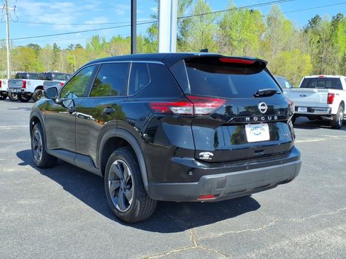 Used 2024 Nissan Rogue SV image 22
