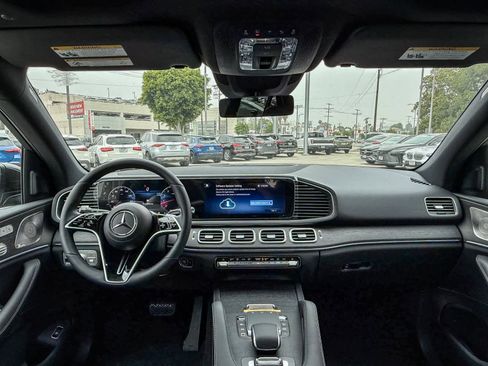 New 2025 Mercedes-Benz GLE 580 4MATIC image 12