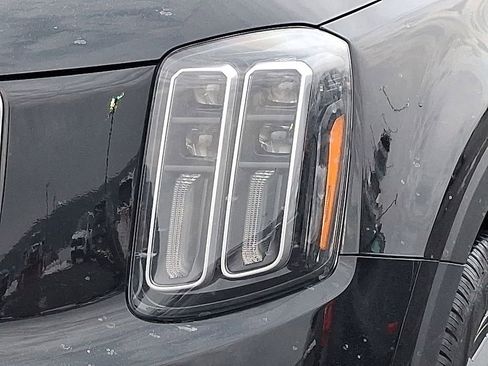 Certified 2023 Kia Telluride S image 9