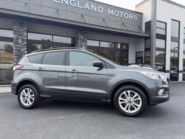 Used 2018 Ford Escape SE w/ SE Sync 3 Package AWD/4WD image 21