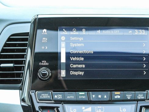 Used 2024 Honda Odyssey Touring image 17