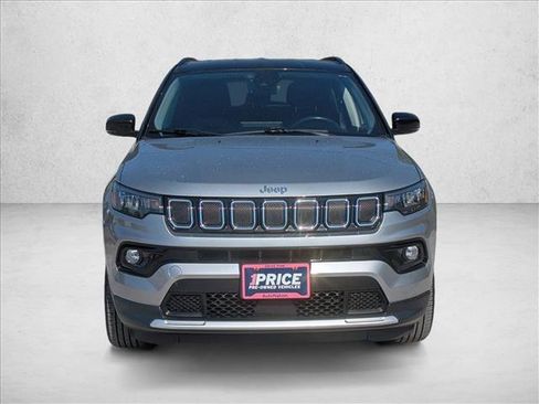 Used 2022 Jeep Compass Limited AWD/4WD image 2