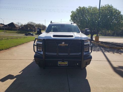 Used 2024 Chevrolet Silverado 2500 W/T w/ WT Fleet Convenience Package image 4