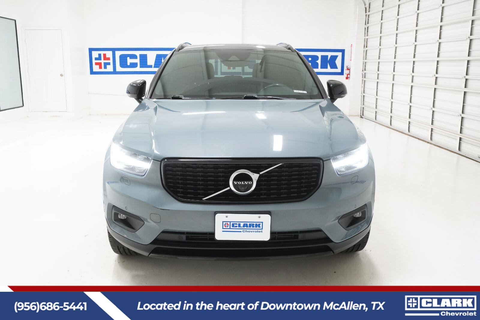 Used 2021 Volvo XC40 T4 R-Design w/ Protection Package Premier FWD image 2