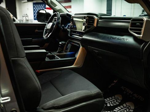 Used 2022 Toyota Tundra SR5 w/ TRD Off-Road Package image 12