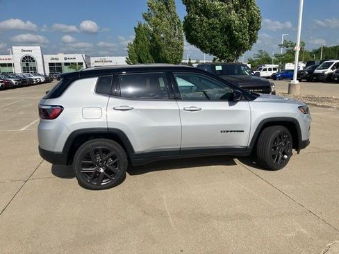 New 2026 Jeep Compass Limited AWD/4WD image 5