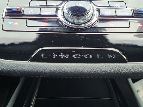Certified 2022 Lincoln Corsair FWD image 28