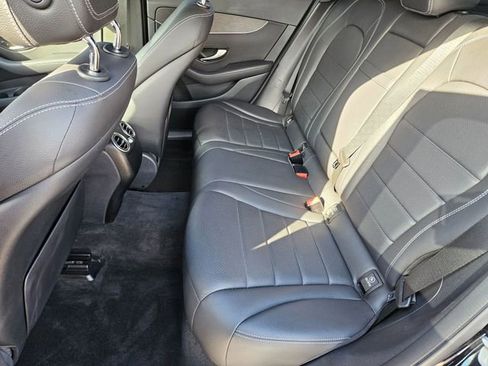 Used 2020 Mercedes-Benz GLC 300 4MATIC image 13