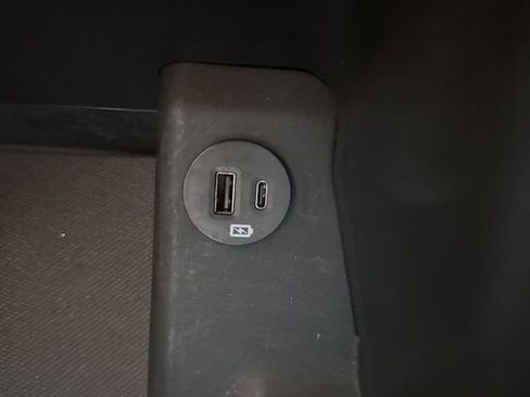 Used 2022 Ford F150 XLT w/ Equipment Group 302A High image 16