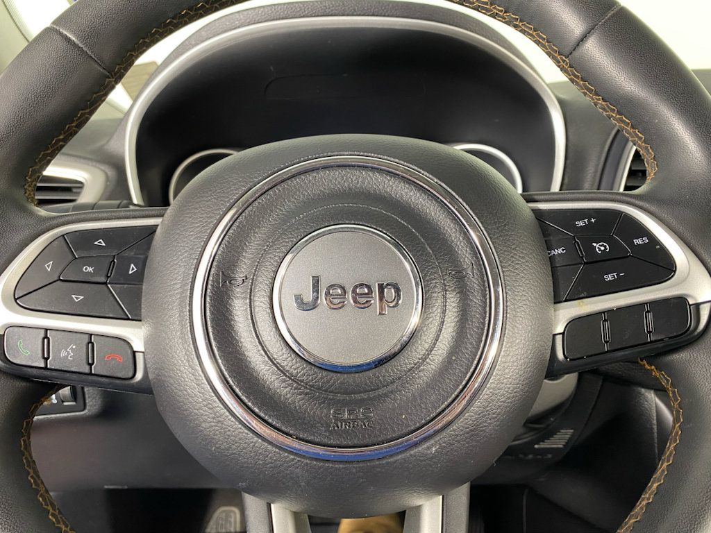 Used 2021 Jeep Compass Latitude AWD/4WD image 12