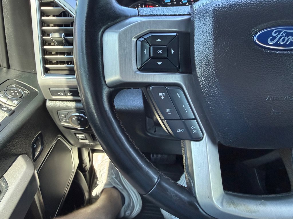 Used 2020 Ford F150 Platinum w/ Equipment Group 701A Luxury AWD/4WD image 32