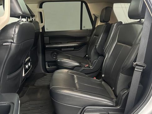 Used 2022 Ford Expedition XLT AWD/4WD image 26
